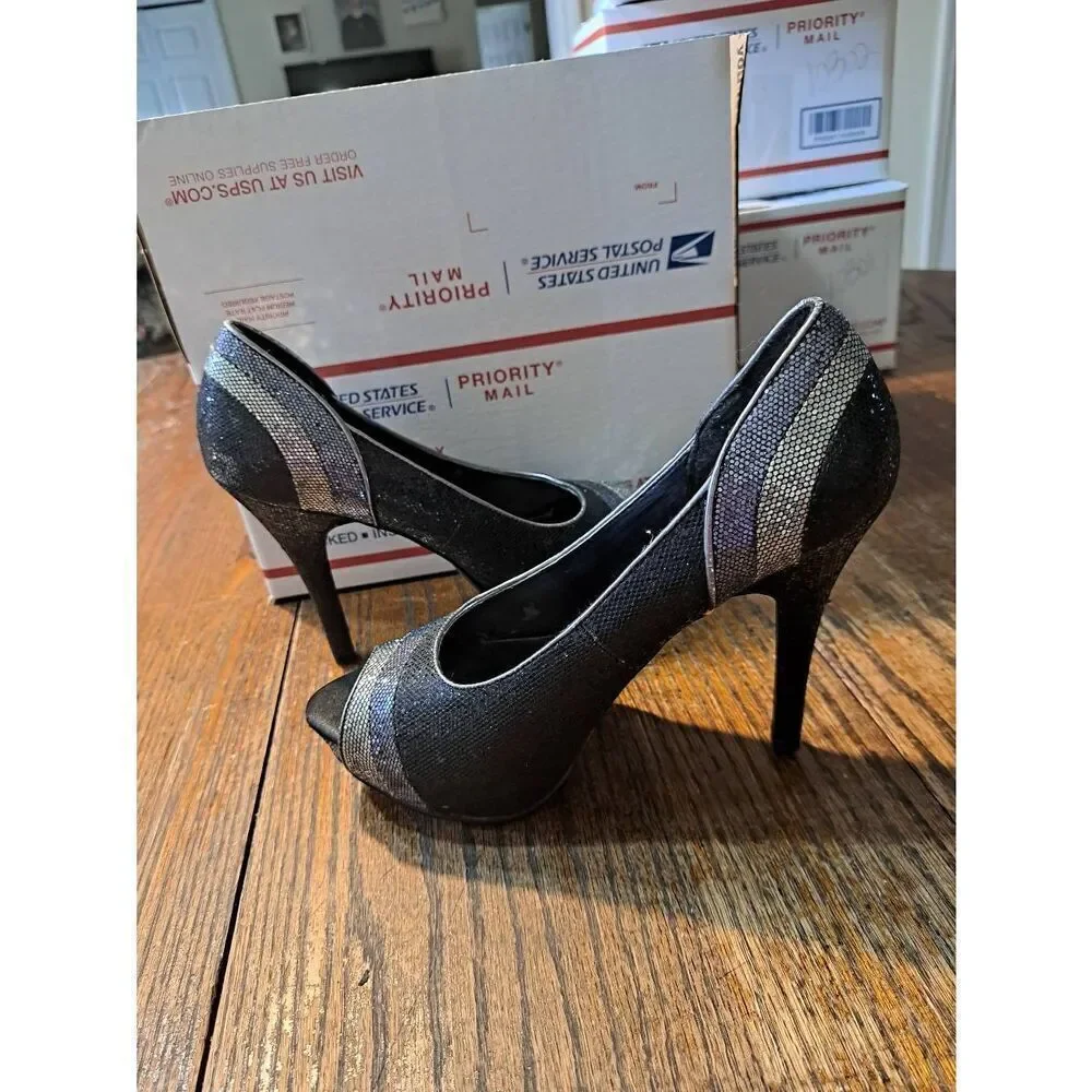 8M Worthington Lana Pewter Black Metallic Peep Toe High Heel Pump Dress Shoes